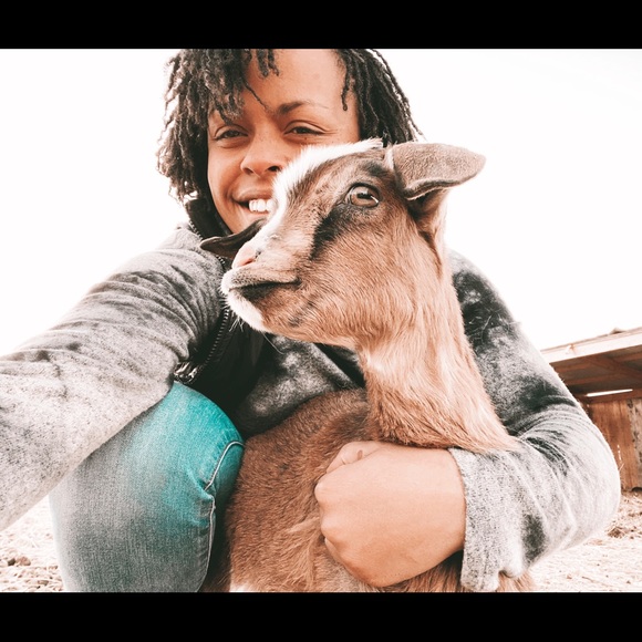 Meet your Posher, Jordan - Picture 1 of 1